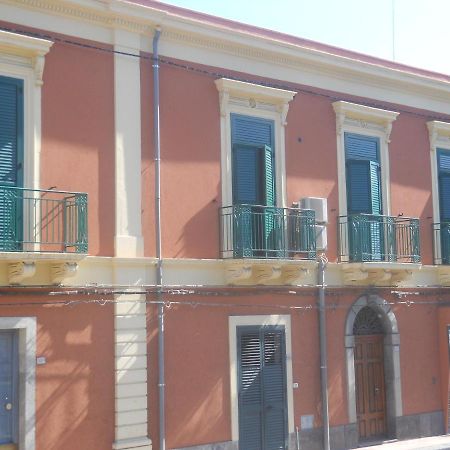 Bed and Breakfast Antico Palazzo Giardini-Naxos Zewnętrze zdjęcie
