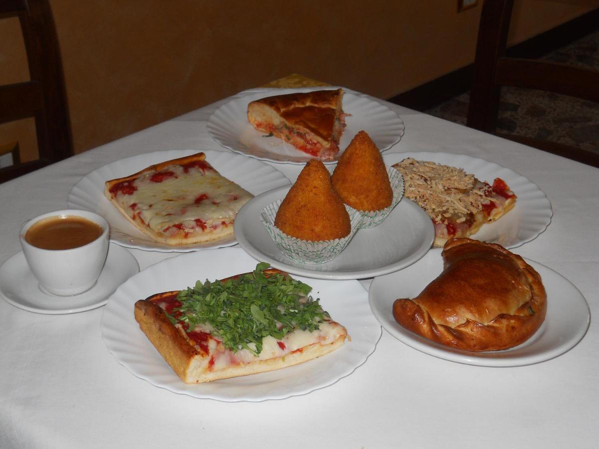 Bed and Breakfast Antico Palazzo Giardini-Naxos Zewnętrze zdjęcie