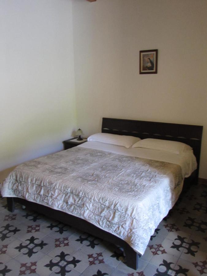 Bed and Breakfast Antico Palazzo Giardini-Naxos Zewnętrze zdjęcie