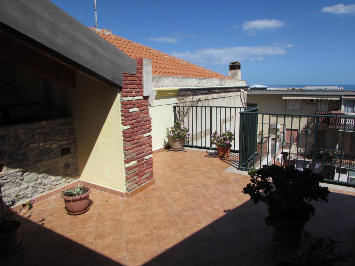 Bed and Breakfast Antico Palazzo Giardini-Naxos Zewnętrze zdjęcie