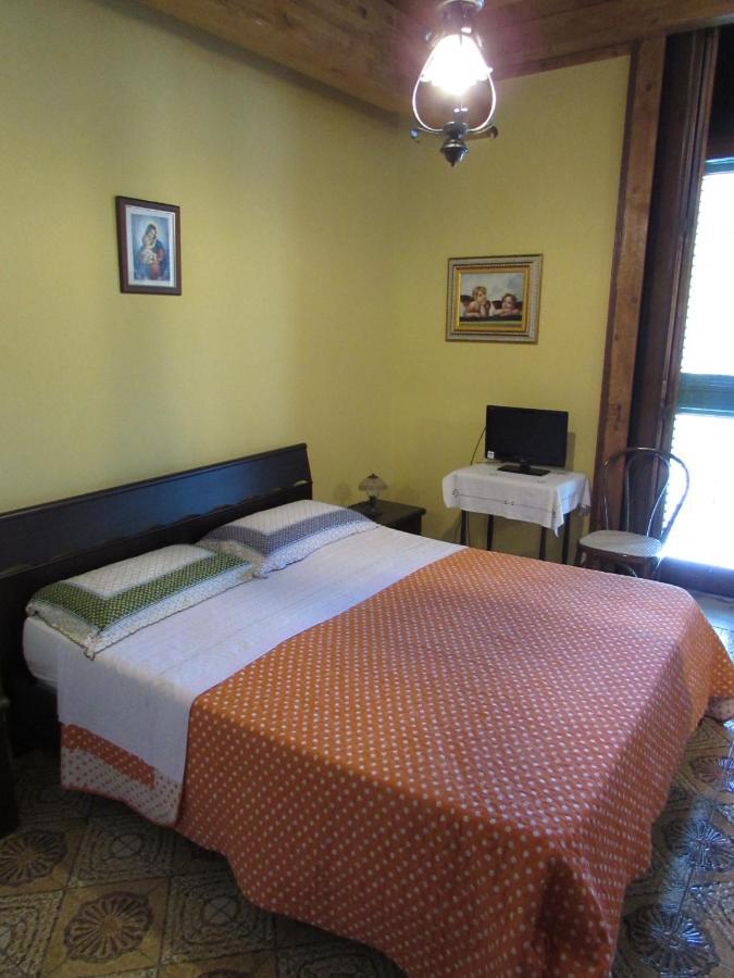 Bed and Breakfast Antico Palazzo Giardini-Naxos Zewnętrze zdjęcie