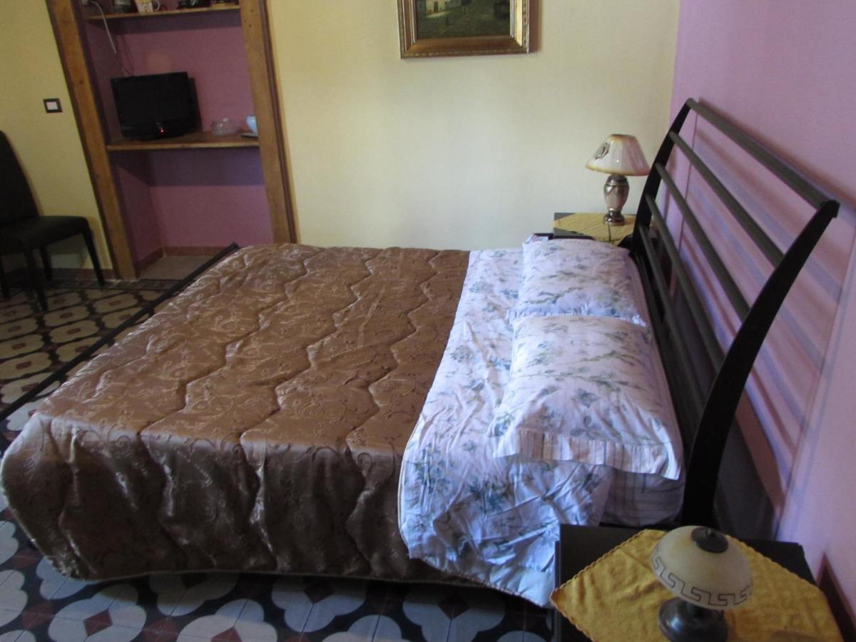Bed and Breakfast Antico Palazzo Giardini-Naxos Zewnętrze zdjęcie